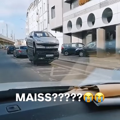 Pourquoi c'est sur la route ?